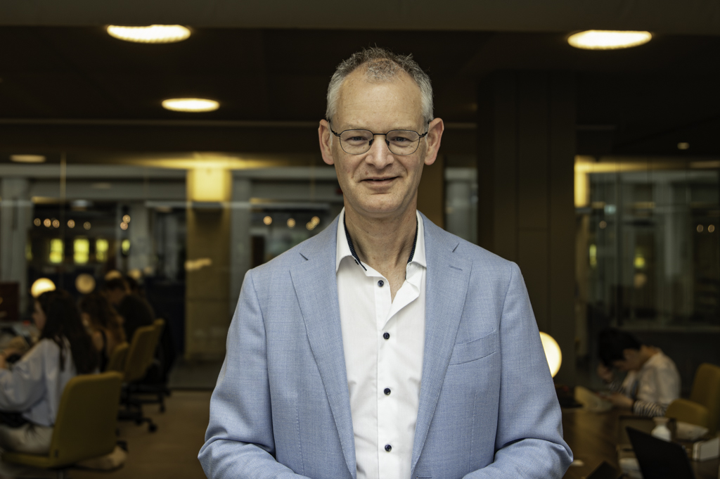 KTZ dr. Roy de Ruiter bekleedt KVMO leerstoel Maritieme Strategie