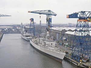 L-fregatten in aanbouw bij de firma Damen, circa 1985 (foto: collectie NIMH)